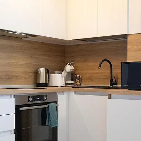 Krisia By Rv Apartments - Free Parking Апартамент *